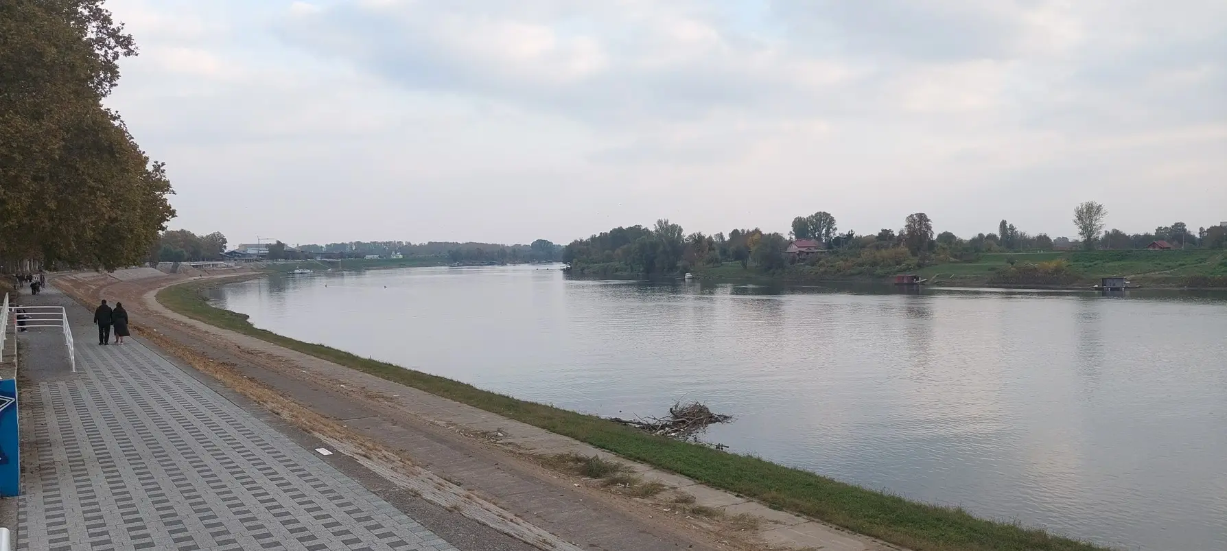 Most preko rijeke Save