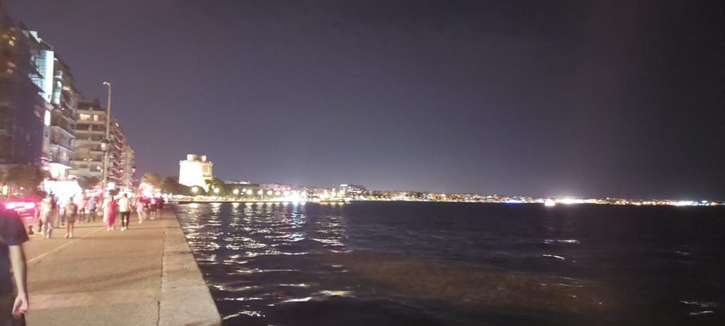 Die Riviera bei Nacht